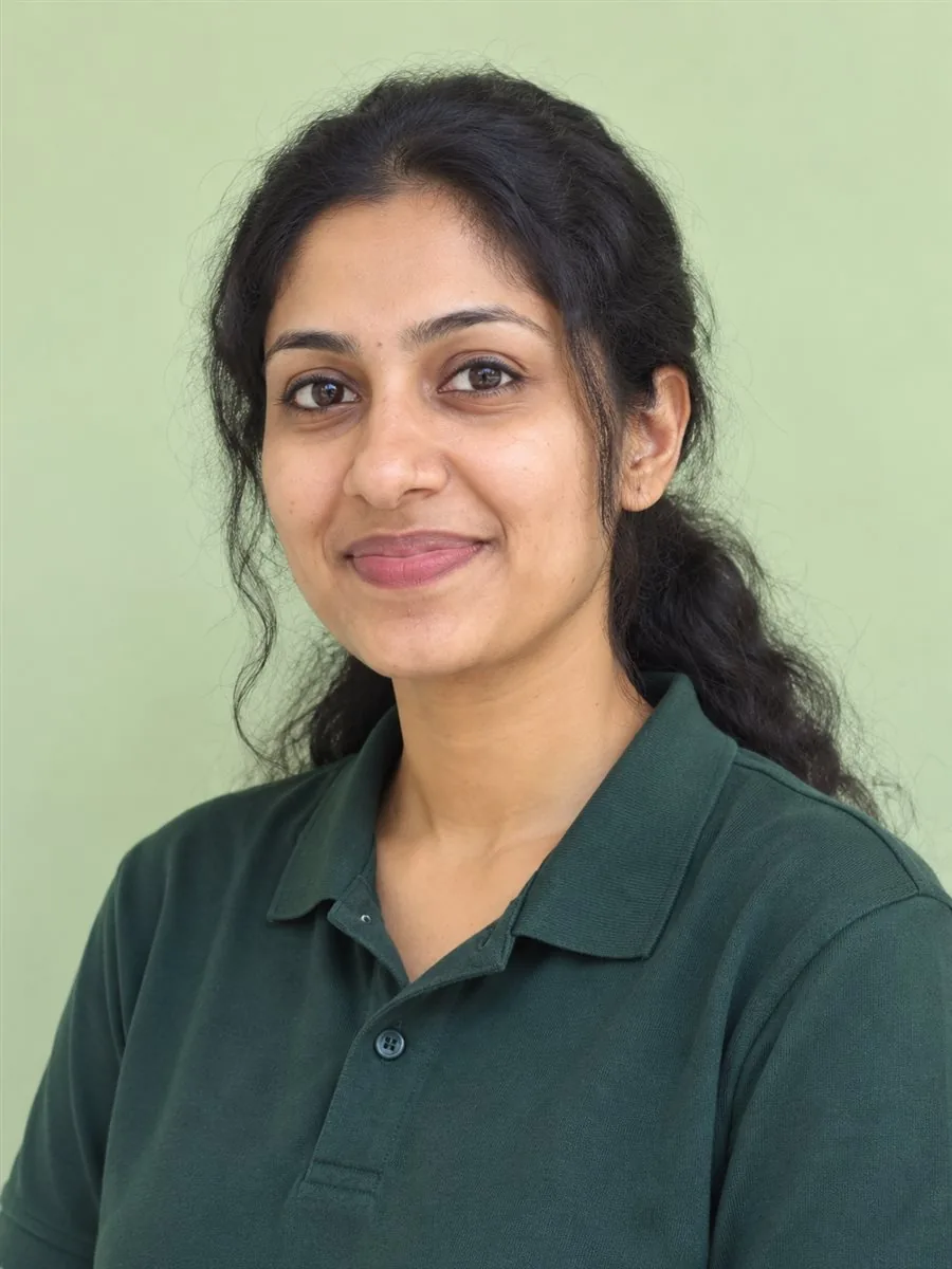 ishita-kadam.webp