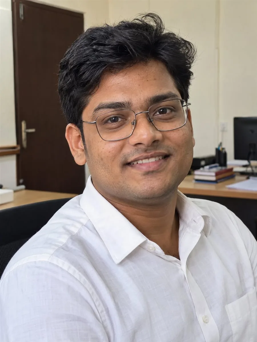mahesh-thomas.webp
